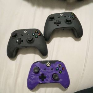 Xbox controllers. Compatible with all Xbox’s.